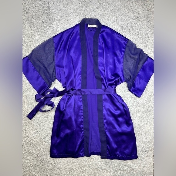 Victoria's Secret Other - Victoria's Secret Robe Womens One Size Fits All Vintage Gold Label Classic Sexy